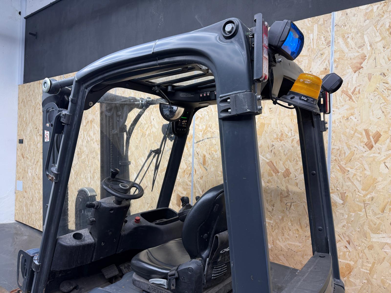 Linde E16-02 Linde E16-02